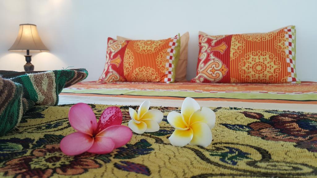 Bed and Breakfast Classico Italiano Gili Air Exterior foto